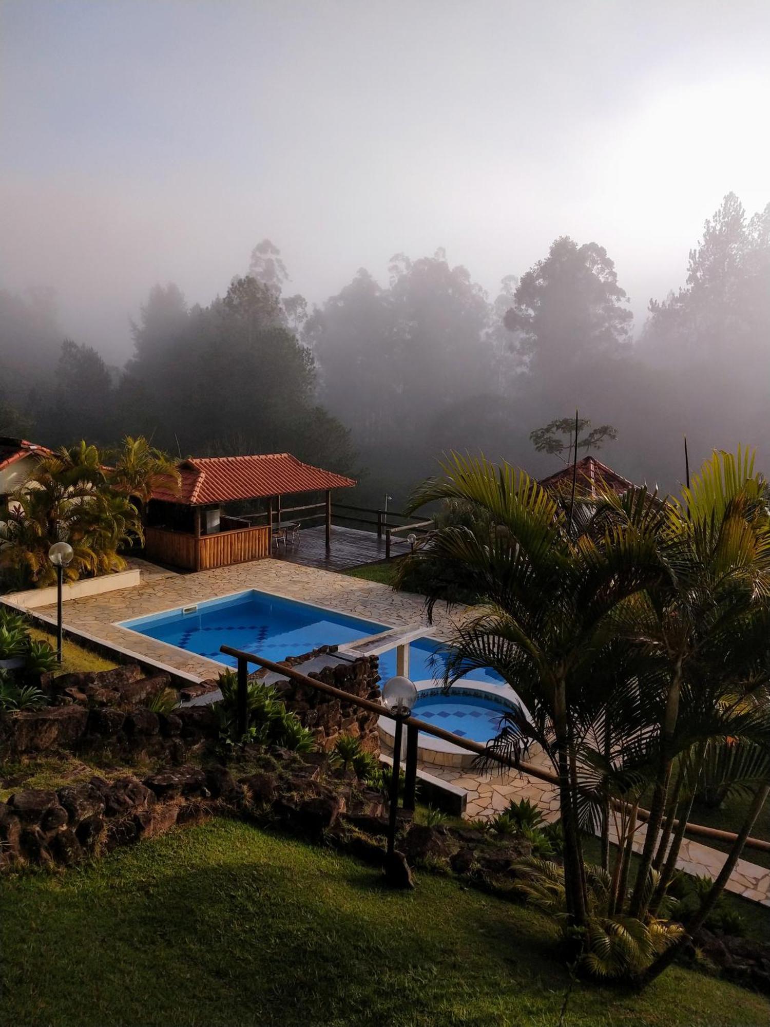 Pousada Colar De Ouro Chales Cunha Buitenkant foto