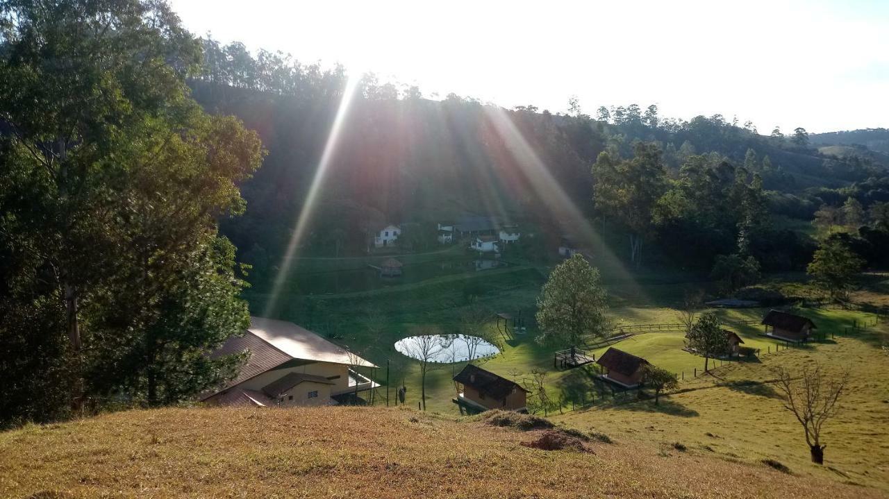 Pousada Colar De Ouro Chales Cunha Buitenkant foto